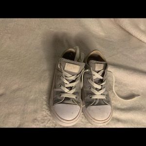 Girls converse
